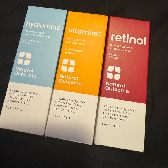 Natural Outcome Skincare - Retinol Facial Serum- Retinol Reverse Face Serum - Picture 4 of 5